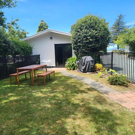 Blue House On The Quay Bed & Breakfast Motueka Exterior photo